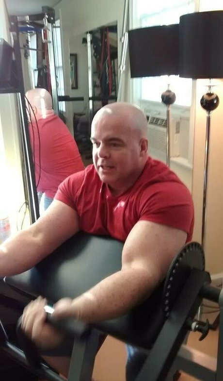 Flexbigmuscle