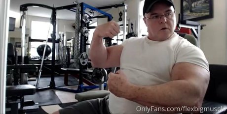 Flexbigmuscle