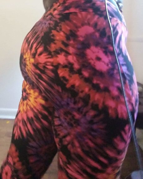 Alasti lekkinud OnlyFans-i pilt Nubian Loc Goddess