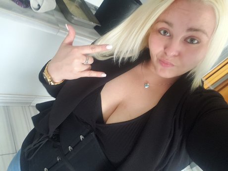 Foto desnuda filtrada de OnlyFans de Amanda Knoxxx