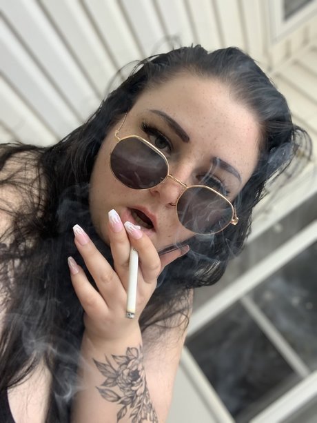 Alasti lekkinud OnlyFans-i pilt Alina Rose