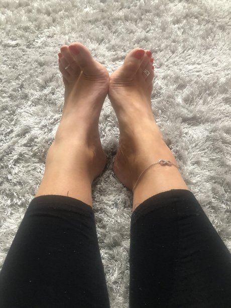 Naken läckt OnlyFans-bild av Arches Hips N Worn Knicks