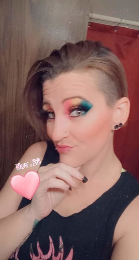 Alaston vuotanut OnlyFans-kuva Amy