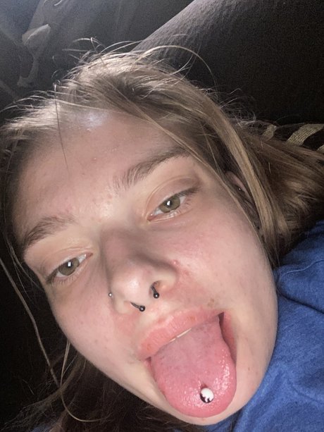 Naken läckt OnlyFans-bild av Ariel