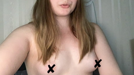 Nahá fotka uniklých OnlyFans od Elise