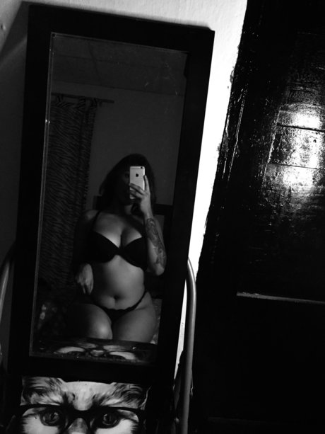Naken läckt OnlyFans-bild av Ale