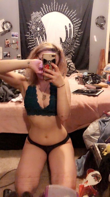 Photo nue de fuite OnlyFans de Aleya Brown