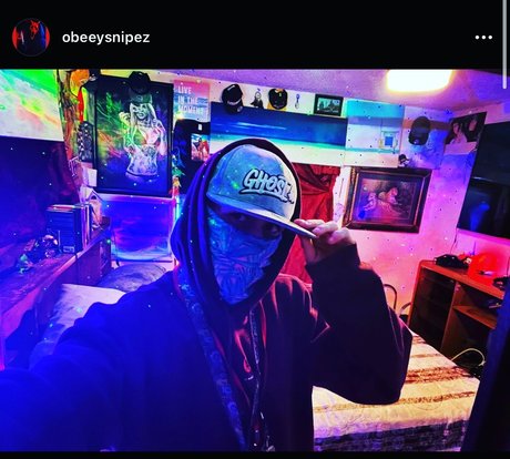 Photo nue de fuite OnlyFans de Obeeysnipez