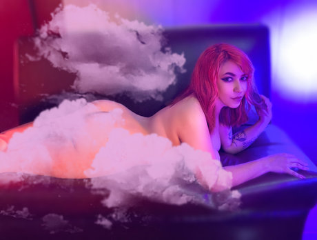 Naken läckt OnlyFans-bild av  