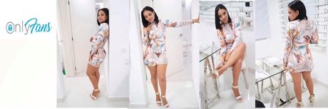 Naakte gelekte OnlyFans-foto van Angela Amore 