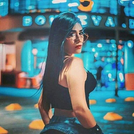 Paula32