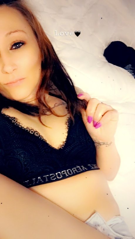 Naken lekkede OnlyFans-bilde av Nicole