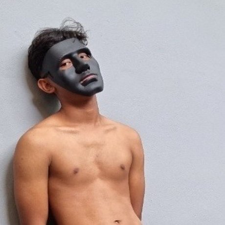 Alasti lekkinud OnlyFans-i pilt Tiger Nut