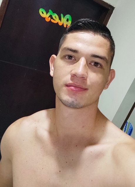 Nacktes geleaktes OnlyFans-Foto von Alejandro Gmez
