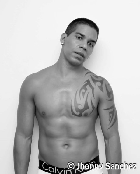 Alasti lekkinud OnlyFans-i pilt Alejandro Rodriguez