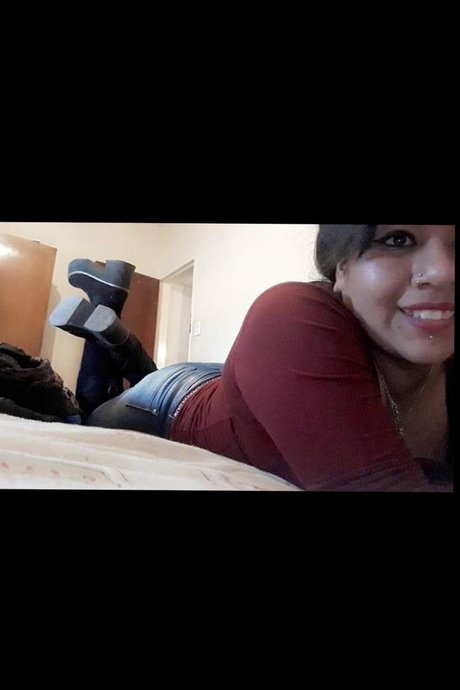 Naken läckt OnlyFans-bild av Agustina Guzmn
