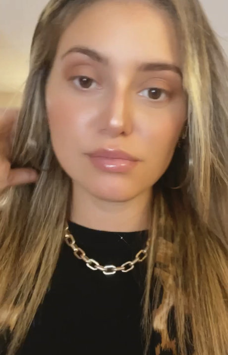 Nøgent lækket OnlyFans-billede af Aida Blu