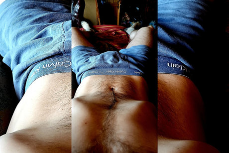 Alasti lekkinud OnlyFans-i pilt Country Cowboy Xxx Rugged Hairy Farmer