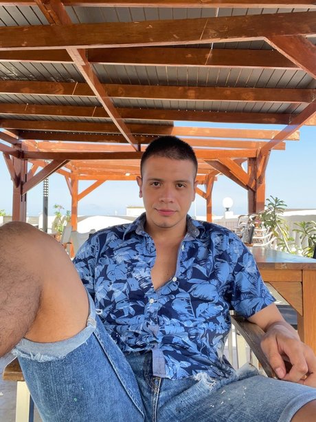 Nahá fotka uniklých OnlyFans od Call Me Papi