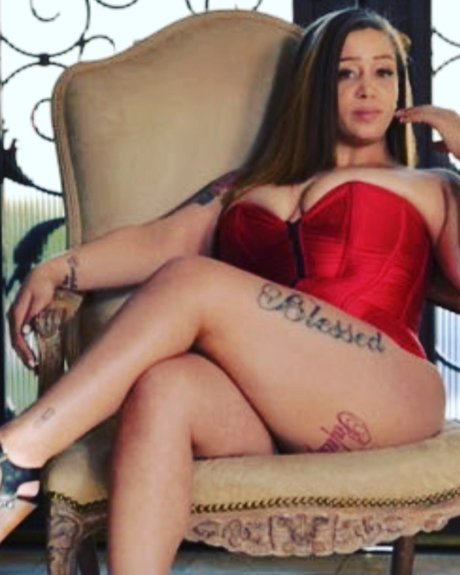 Naakte gelekte OnlyFans-foto van Alexis Love Free       Dm Fee 10