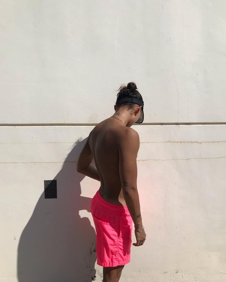 Foto nua vazada do OnlyFans de Dylan