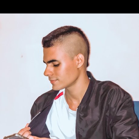 Photo nue de fuite OnlyFans de Dario 