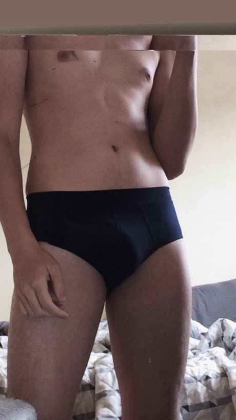 Naakte gelekte OnlyFans-foto van Only Andy  Free