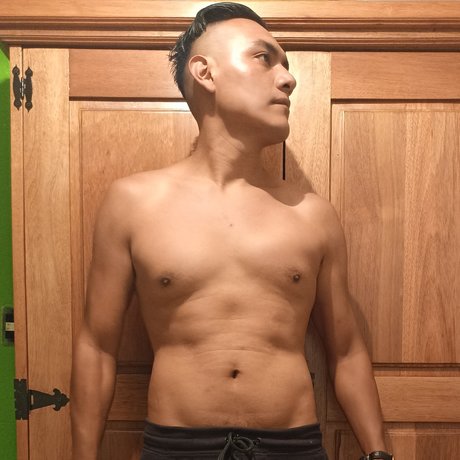 Alasti lekkinud OnlyFans-i pilt Omarsoe