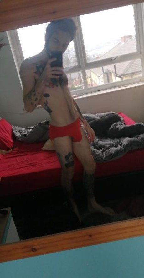 Foto nua vazada do OnlyFans de Adam Denial