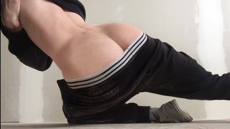 Foto nua vazada do OnlyFans de Oli Morino