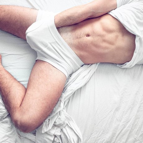 Alaston vuotanut OnlyFans-kuva Pablo Paker