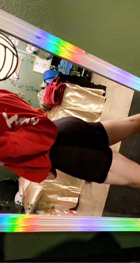 Alaston vuotanut OnlyFans-kuva Pablo