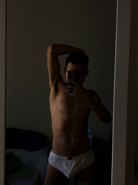 Nahá fotka uniklých OnlyFans od Otto The Exhibitionist Twink