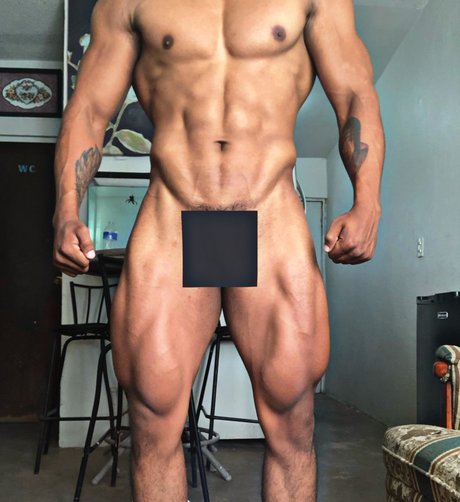Foto nua vazada do OnlyFans de Orlando