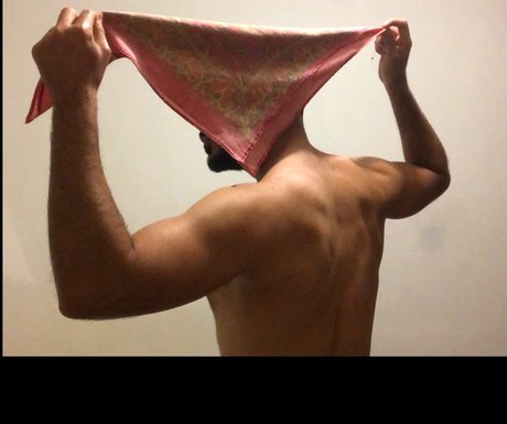 Nahá fotka uniklých OnlyFans od O R E D