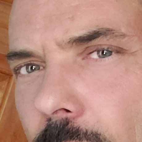 Nagie wyciekłe zdjęcie OnlyFans od Tony Strowbridge