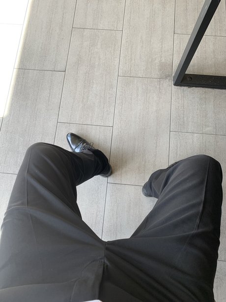 Обнаженная фотография утечки OnlyFans от Suit9999