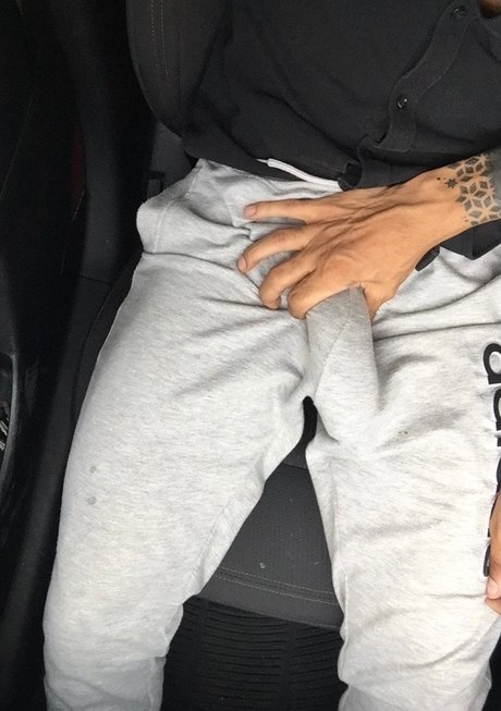 Обнаженная фотография утечки OnlyFans от 10xxxraul