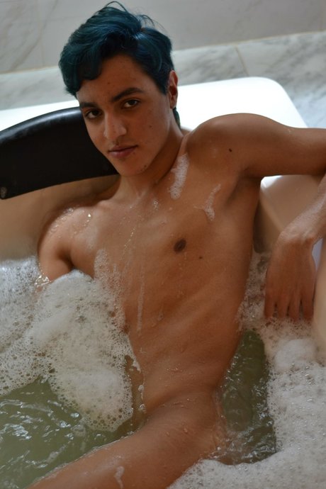 Обнаженная фотография утечки OnlyFans от Tony Pierce