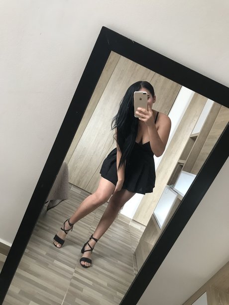 Foto nua vazada do OnlyFans de Paola Usme