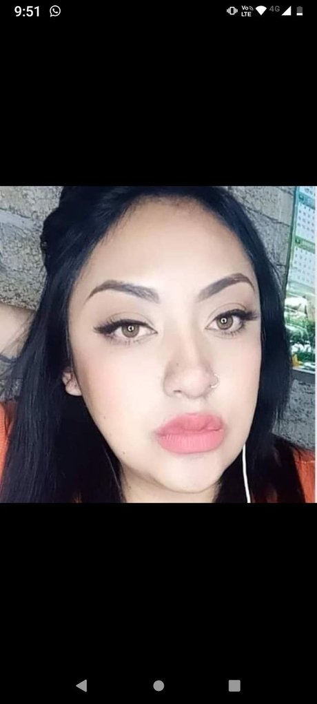 Naken läckt OnlyFans-bild av Paola