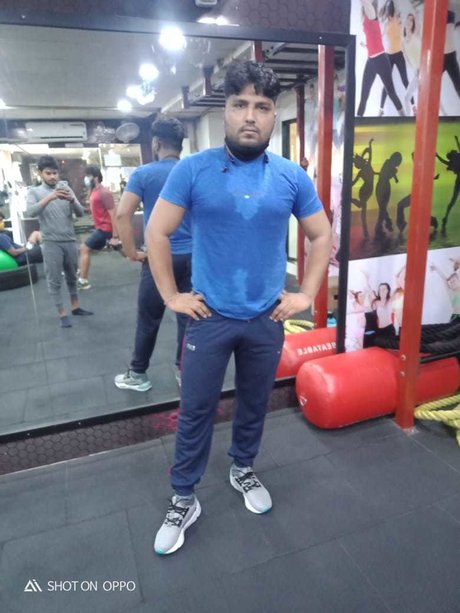Nahá fotka uniklých OnlyFans od Pankaj Singh