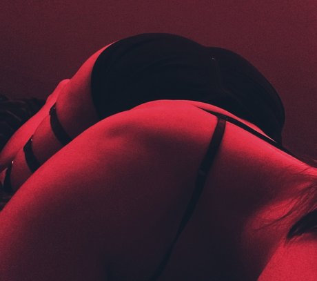 Naken läckt OnlyFans-bild av Panini Pixi