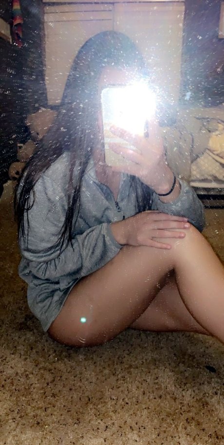 Naken läckt OnlyFans-bild av Paige Ann