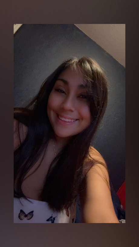 Alaston vuotanut OnlyFans-kuva Alani