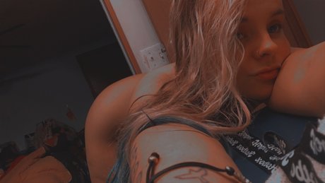 Обнаженная фотография утечки OnlyFans от Autumn