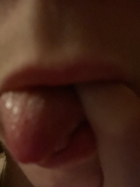 Naakte gelekte OnlyFans-foto van Alaska