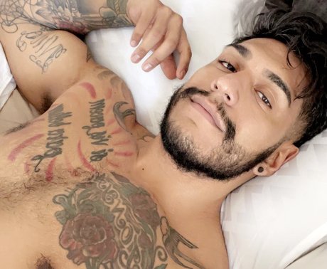 Naken lekkede OnlyFans-bilde av Peter