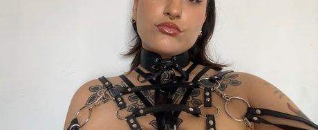 Обнаженная фотография утечки OnlyFans от Pervy Fairy