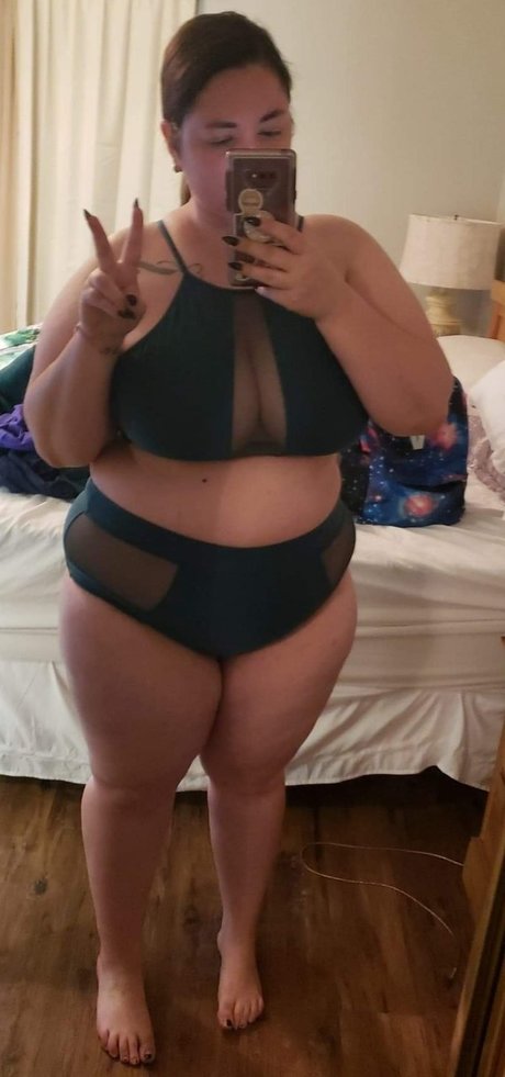 Обнаженная фотография утечки OnlyFans от Peony 